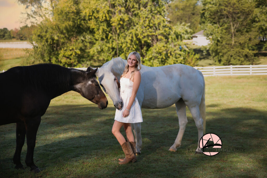 newburgh indiana senior pics with horses